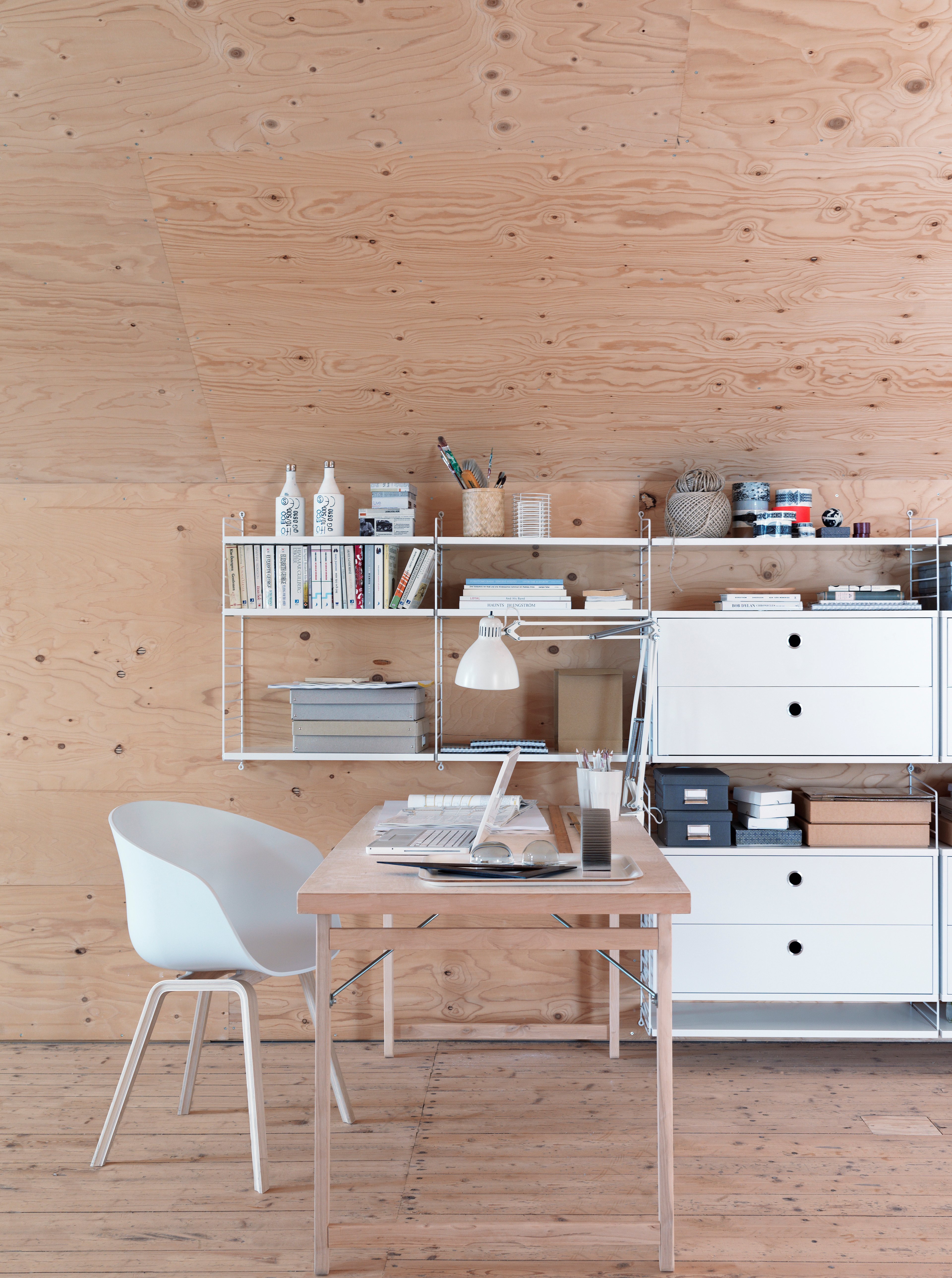 The chests of drawers are available in two widths, 78 and 58 cm, and one depth, 30 cm. The chests of drawers fit into all 30 cm deep wire and plex panels from String® System. They are designed with two drawers to offer hidden storage in your shelving combination. The chests of drawers are a great fit in either the hallway, living room or kids’ room where the need for hidden storage often is big. Chest of drawer w58 x d30 x h42 cm has internal dimensions (for each drawer) depth 23.7 cm, width 51.3 cm and height 16 cm. Chest of drawer w78 x d30 x h42 cm has internal dimensions (for each drawer) depth 23.7 cm, width 71.3 cm and height 16 cm. The chests of drawers are delivered unassembled.