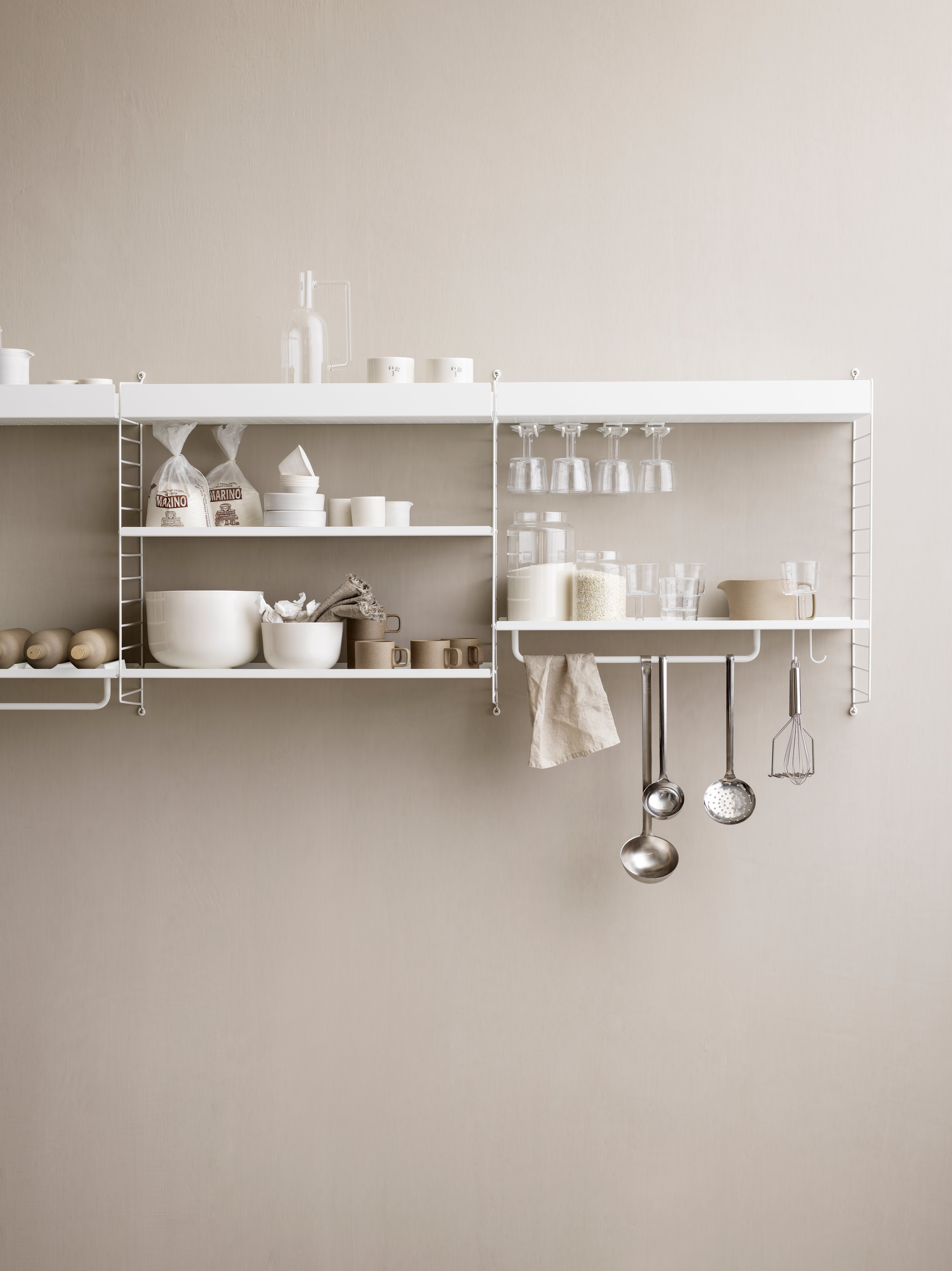 kitchen-white-beigebackground-closeup_portrait.jpg