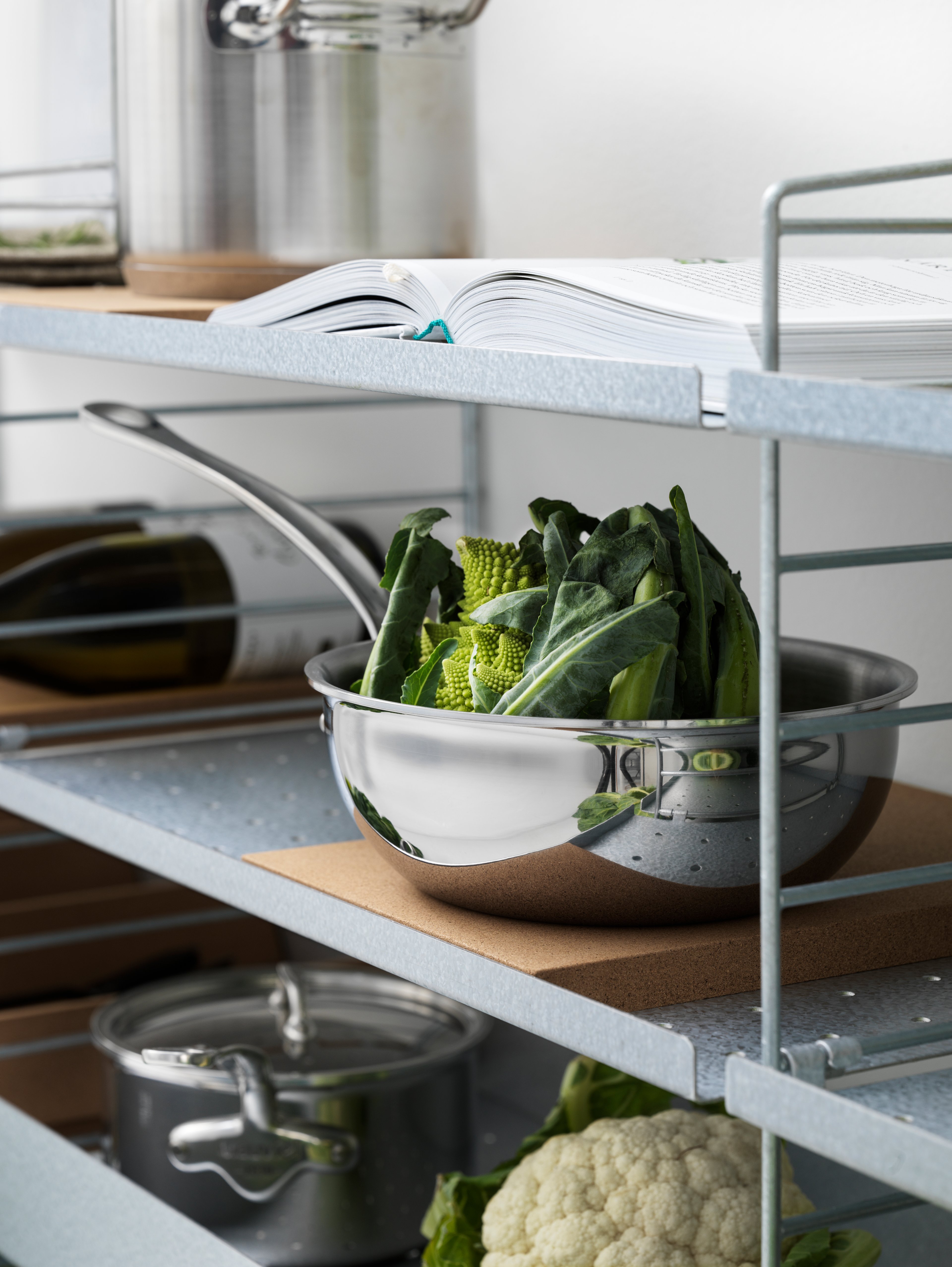 The galvanized shelves from String® System are created for outdoor use. The shelves with low edge, 2 cm, are available in one width, 58 cm, and two depths, 20 and 30 cm. The shelves with high edge, 7 cm, are available in one width, 58 cm, and one depth, 30 cm. Create a minimalistic shelving combination with only shelves with the same edge height, or mix the two edge heights to create a more dynamic combination. Add accessories to optimize your storage possibilities outdoors. The shelves fit into galvanized wire panels from String® System and they are easy to move around. The galvanized shelves withstand any weather and can stay outside all year round. Each packaging contains one galvanized shelf.