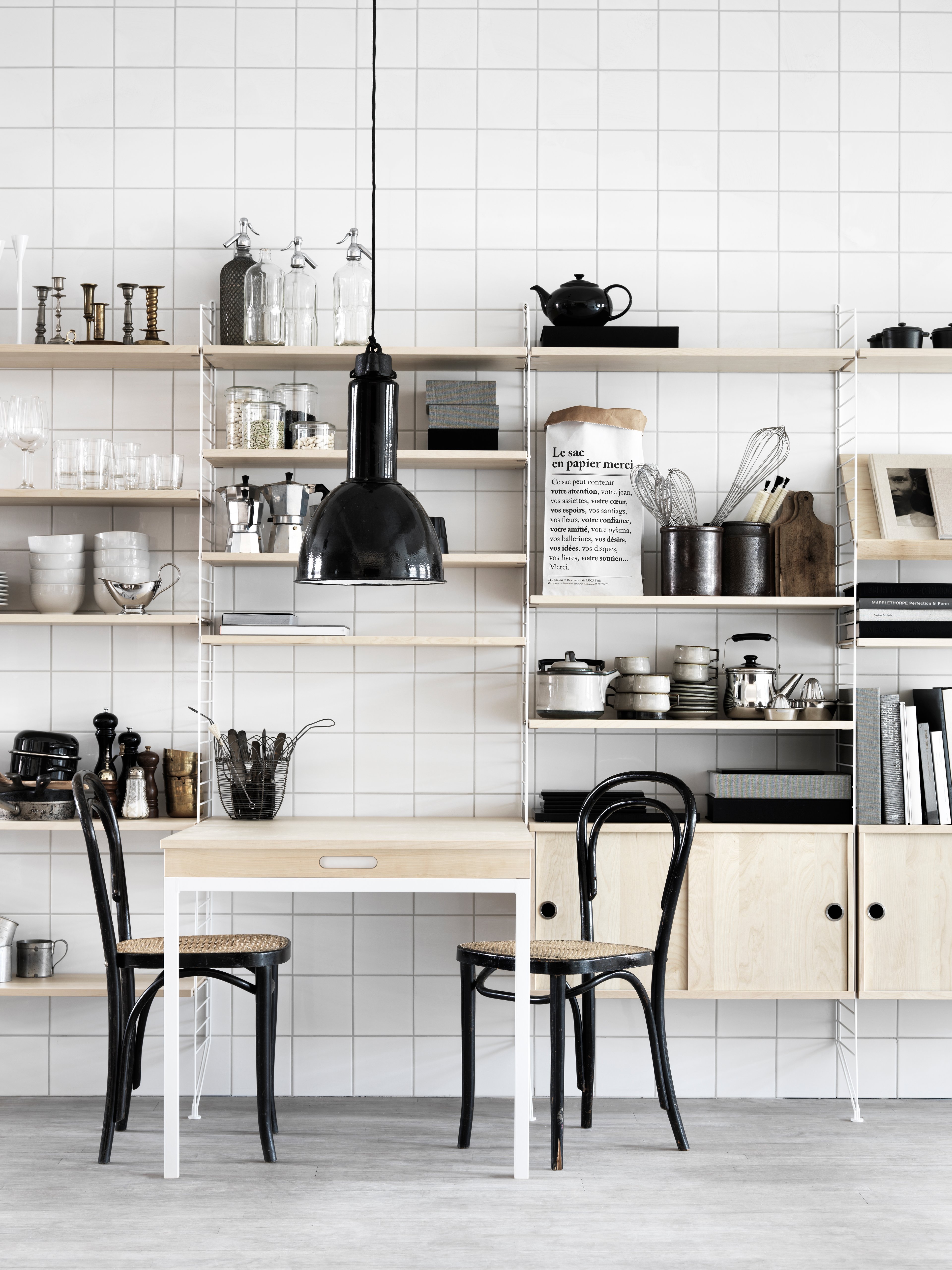 The wooden shelves are available in two widths, 58 and 78 cm, along with two depths, 20 and 30 cm. The shelves fit into wire and plex panels from String® System if the shelves and panels have the same depth. The shelves are flexible and easy to move around to meet your preferences. Create a monochrome shelf or mix shelves in different colours and types of wood. Each packaging contains three shelves and brackets.