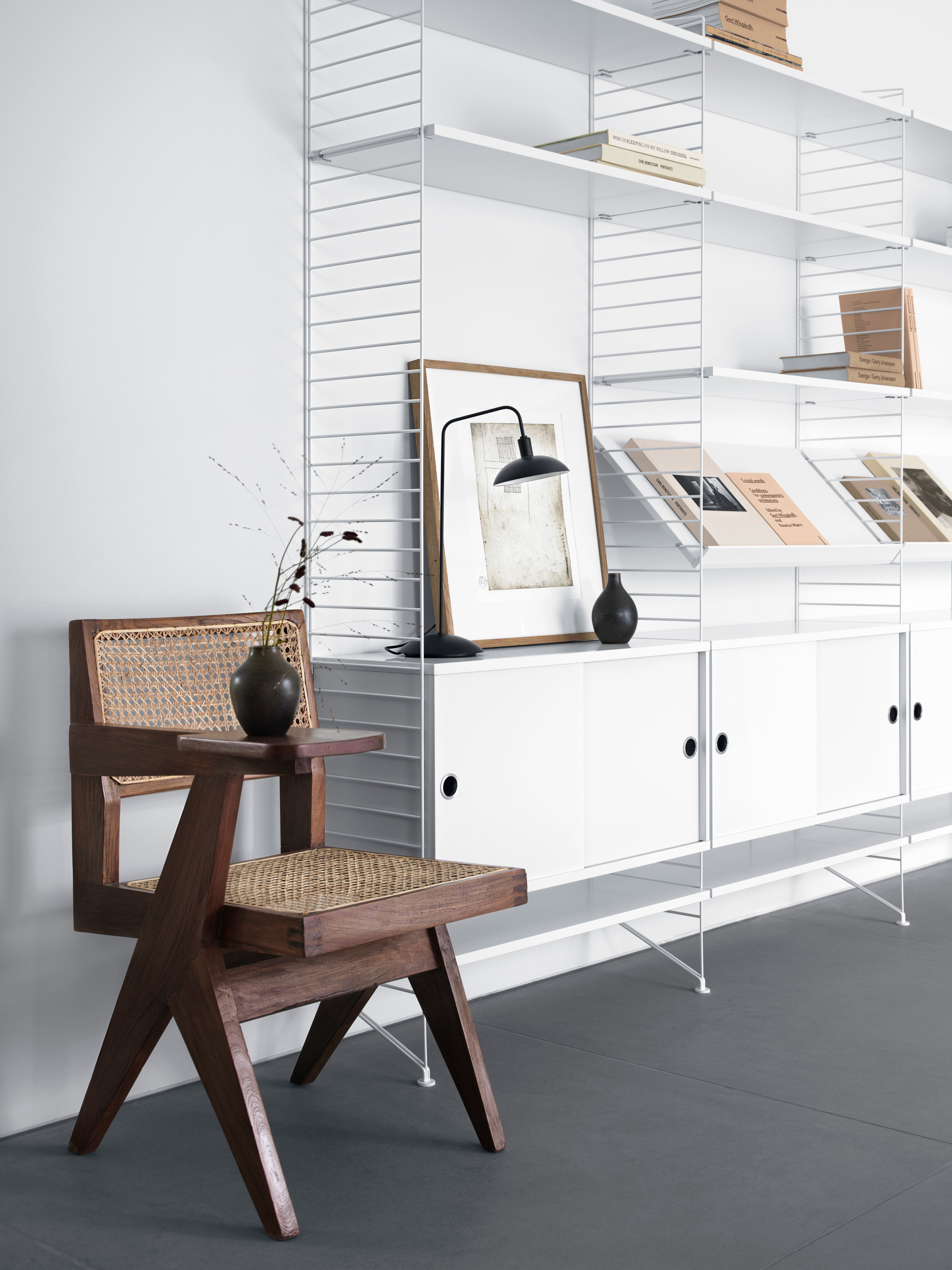 tring-system-livingroom-white-closeup_portrait.jpg