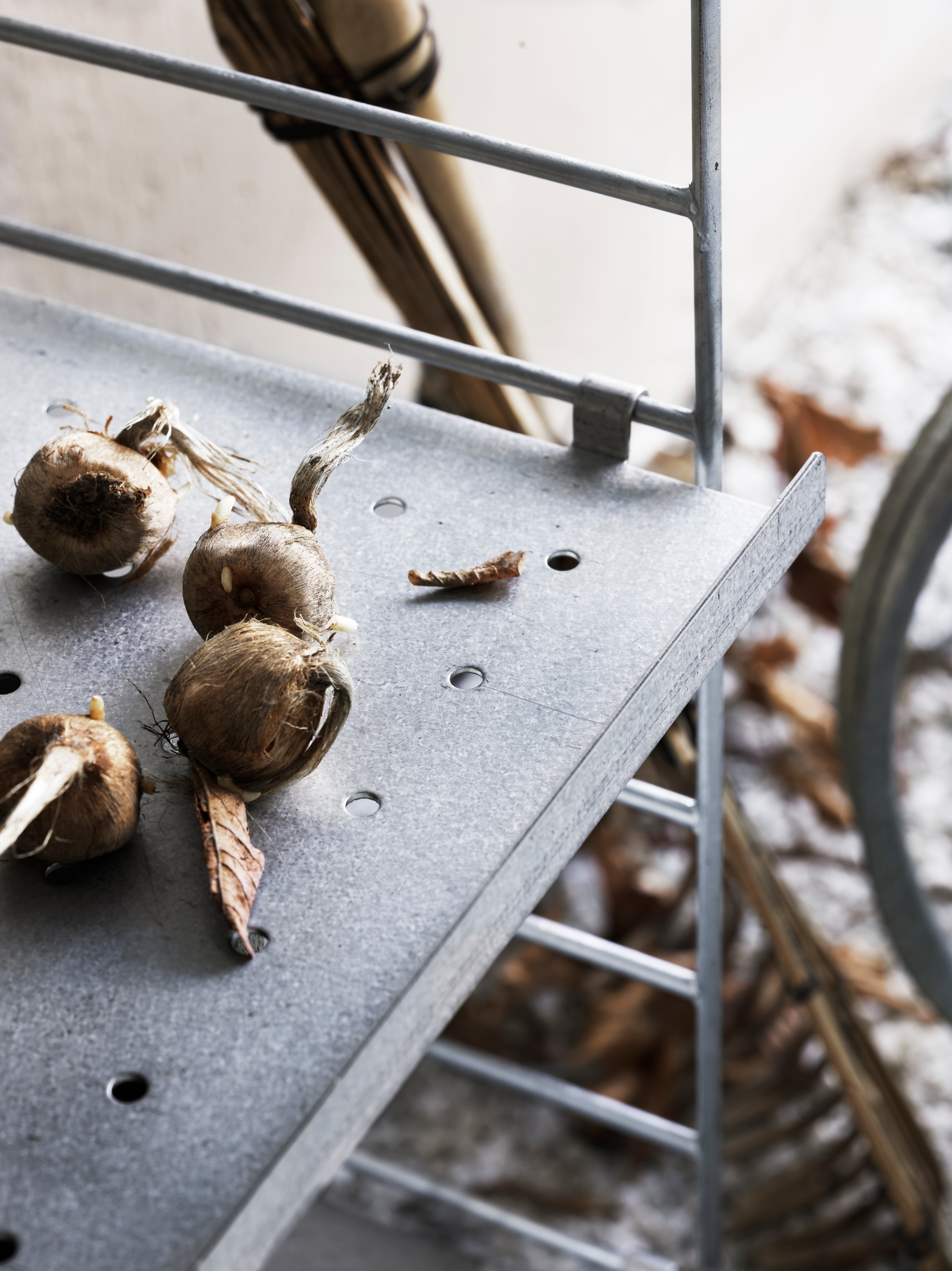 ng-system-outdoor-galvanized-closeup2_portrait.jpg