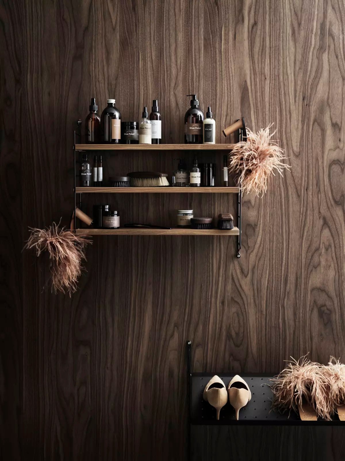String® Pocket is sold as a complete shelf but is equally flexible as String® System. String® Pocket invites creativity and personality where you can combine two or three String® Pocket shelves into one larger shelf. Mix and match different colours and wooden alternatives to suit your style and preferences. Since the shelf is neat and practical it fits equally well as a nightstand as an extra shelf in your hallway. String® Pocket is sold as one complete unit containing two wire panels, height 50 cm, and three shelves, width 58 cm and depth 15 cm.
